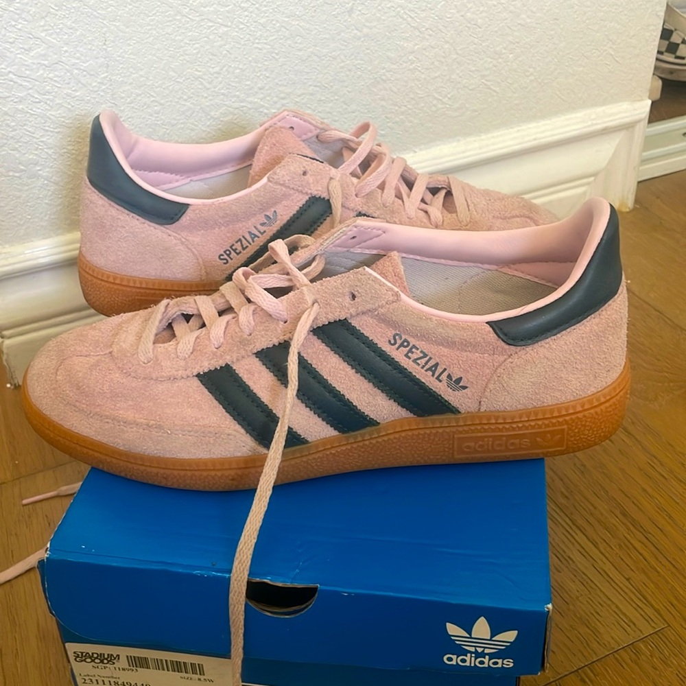 Adidas spezial gazelles. Limited edition. Pink and blue color combination.